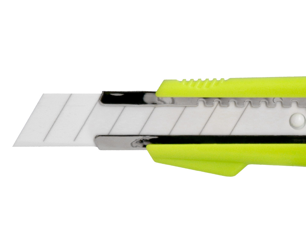CUTTER LARGE XD-43 Q-CONNECT LAME RETRACTABLE              INTERCHANGEABLE EN CERAMIQUE  18MM PRECOUPEE GUIDE LAME