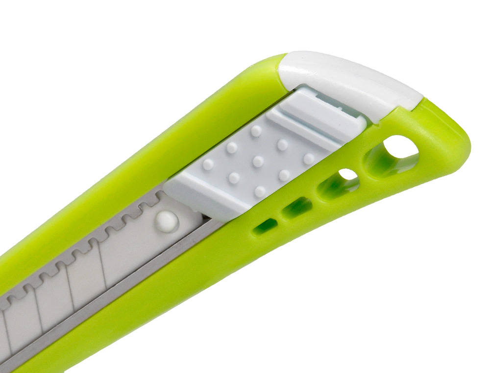 CUTTER LARGE XD-43 Q-CONNECT LAME RETRACTABLE              INTERCHANGEABLE EN CERAMIQUE  18MM PRECOUPEE GUIDE LAME