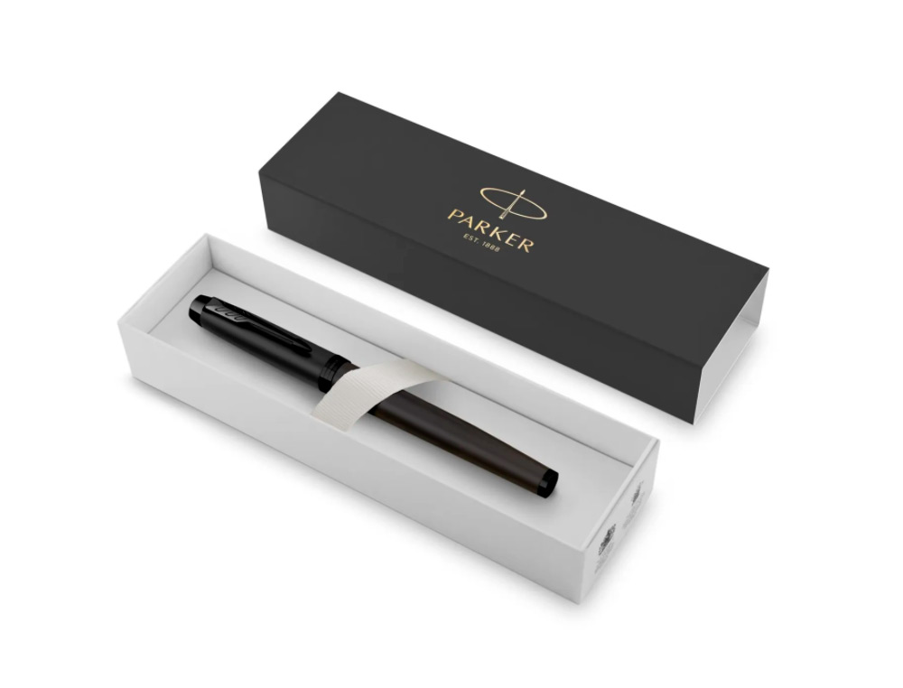 STYLO-PLUME PARKER IM SE MAT NOIR PLUME M ENCRE BLEUE      COFFRET CADEAU