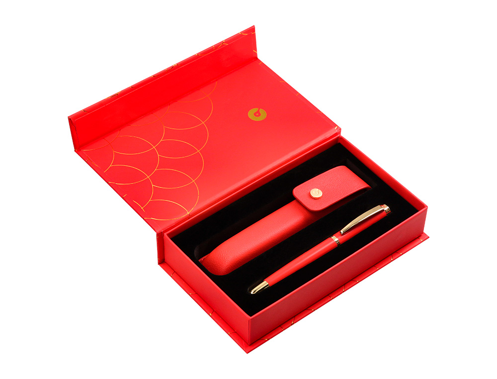 STYLO-BILLE ET ETUI EN SIMILI CUIR BELIUS PASSION ALUMINIUM BROSSE ATTRIBUTS OR ENCRE BLEUE COLORIS ROUGE COFFRET CADEAU