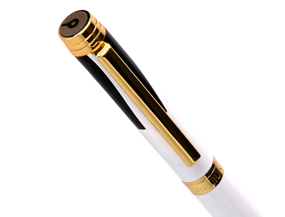 STYLO-BILLE BELIUS B&W ALUMINIUM ATTRIBUTS OR ENCRE  BLEUE COLORIS NOIR ZEBRURES   BLANCHES DANS COFFRET CADEAU