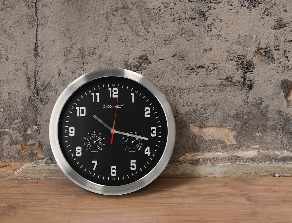 HORLOGE Q-CONNECT MURALE METALLIQUE MOUVEMENT          SILENCIEUX DIAMETRE 35 CM     COLORIS NOIR