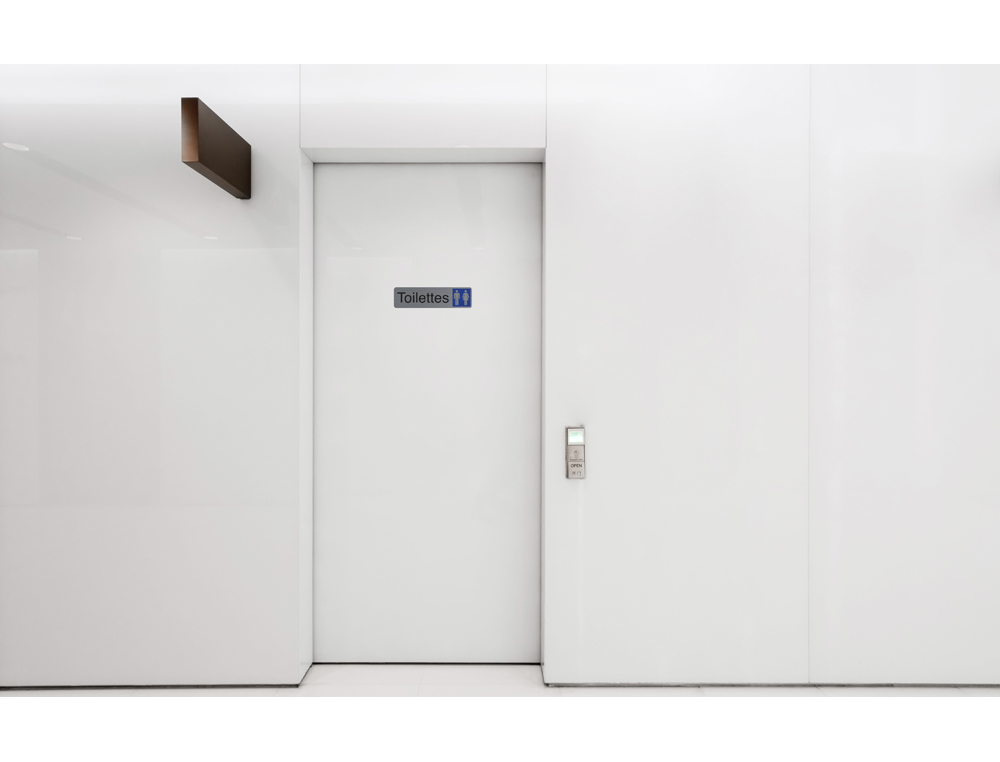 PLAQUE ADHESIVE EXACOMPTA TOILETTES DAME / HOMME        IMITATION ALUMINIUM           16,5X4,4CM