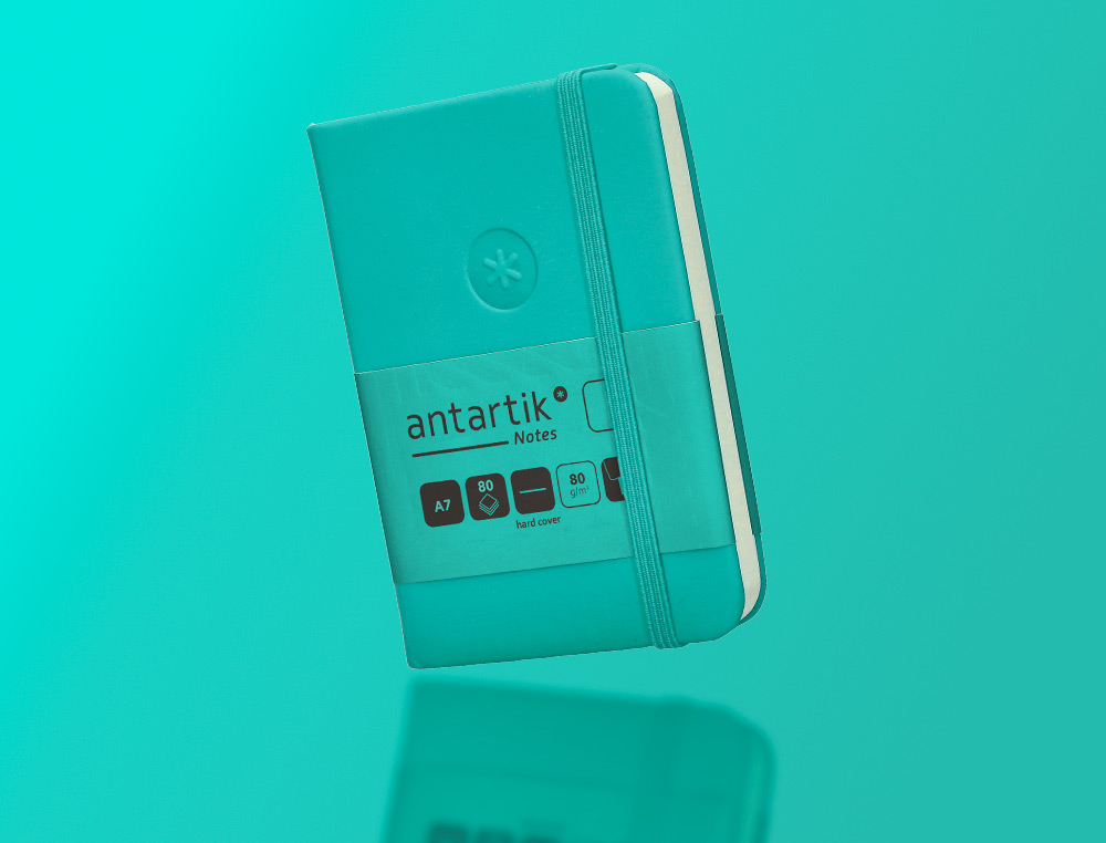 CARNET A7 ANTARTIK NOTES PAPIER UNI IVOIRE COUVERTURE RIGIDE FERMETURE ELASTIQUE 160PAGES 80GR COLORIS VERT MENTHE