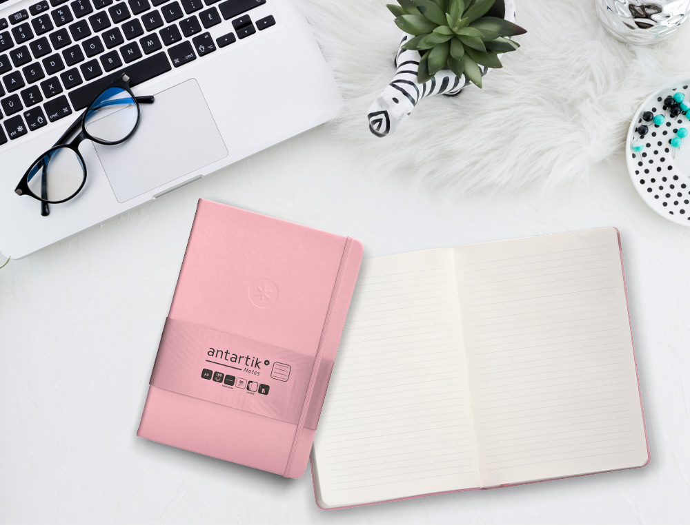CARNET FERMETURE ELASTIQUE ANTARTIK NOTES COUVERTURE     RIGIDE A5 LIGNE 100 FEUILLES  80GR FSC COLORIS ROSE PASTEL