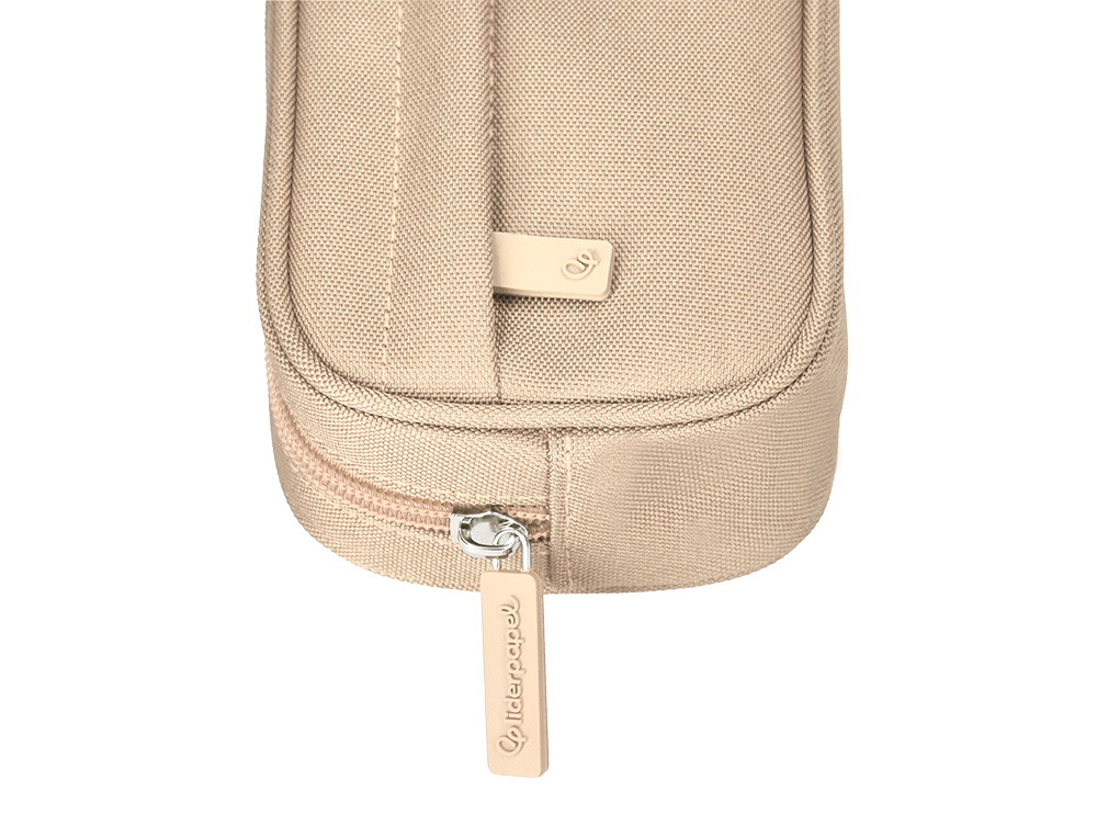 FOURRE-TOUT LIDERPAPEL RECTANGULAIRE COINS ARRONDIS  1 COMPARTIMENT AVEC POCHE     AVANT 21X9CM COLORIS BEIGE