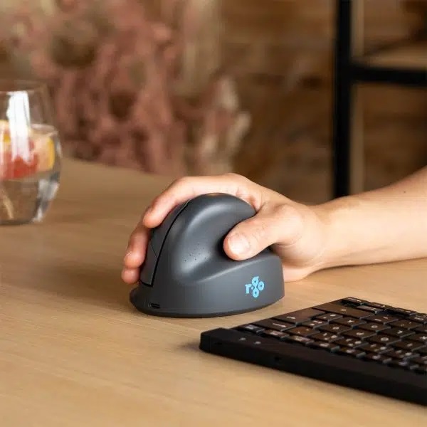 SOURIS ERGONOMIQUE R-GO VERTICALE HE BASIC SANS FIL TAILLE MOYENNE DROITIER COLORIS NOIR