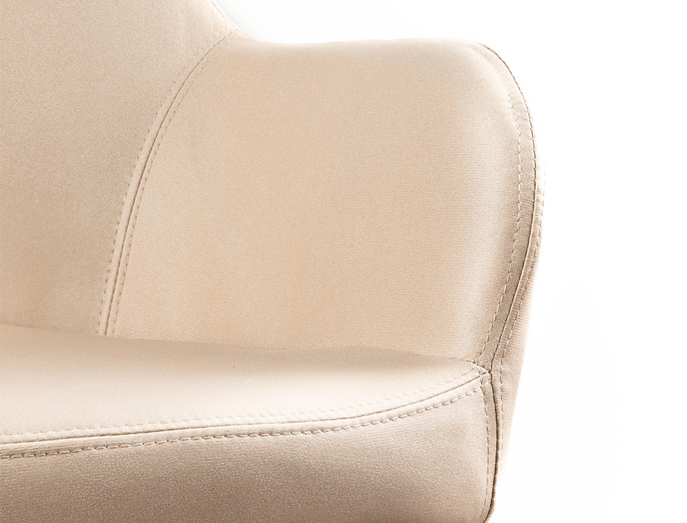 CHAISE CONFIDENT Q-CONNECT SIEMIONE BASE METALLIQUE HAUT MAX 820 LARG 570 PROF 580     COLORIS MARRON