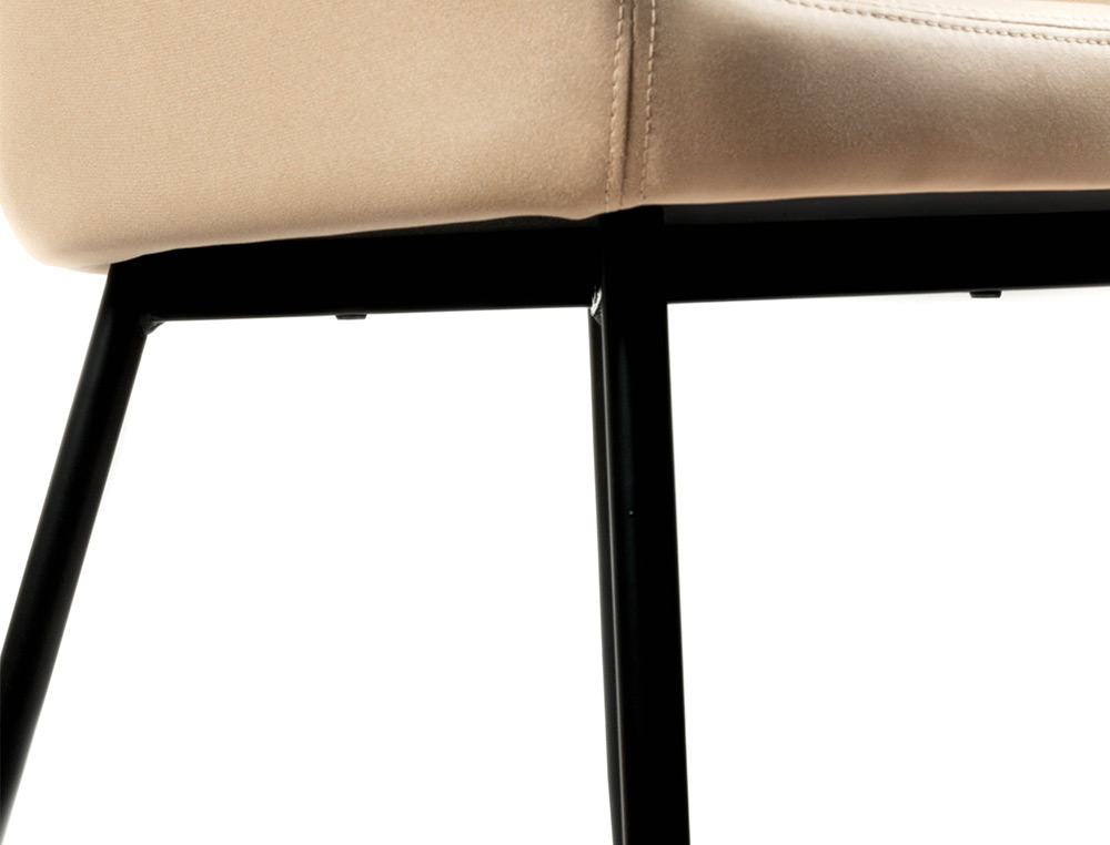 CHAISE CONFIDENT Q-CONNECT SIEMIONE BASE METALLIQUE HAUT MAX 820 LARG 570 PROF 580     COLORIS MARRON