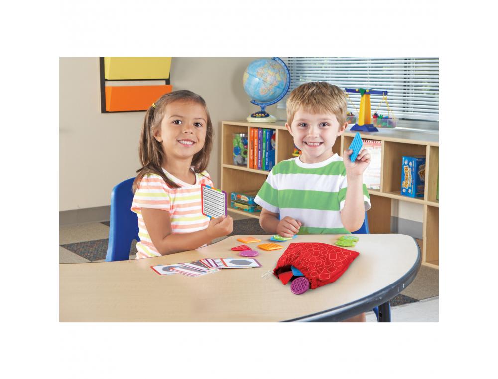 JEUX DE RECONNAISSANCE TACTILE LEARNING RESOURCES JEU DE FORME TACTILES 20 PIECES PLASTIQUES SAC DE JEU