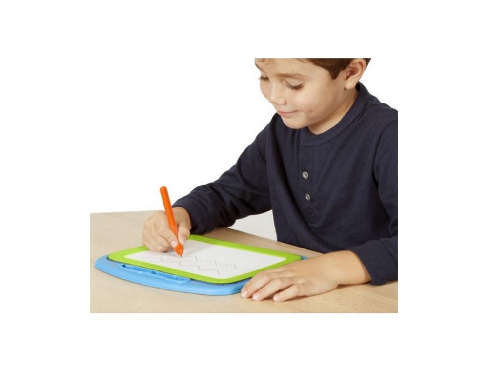 INITIATION A L ECRITURE AKROS ARDOISE DE PRE-ECRITURE AVEC POINÃONS 4 PLATEAUX 4 POINCONS 4 CADRES DE FIXATION