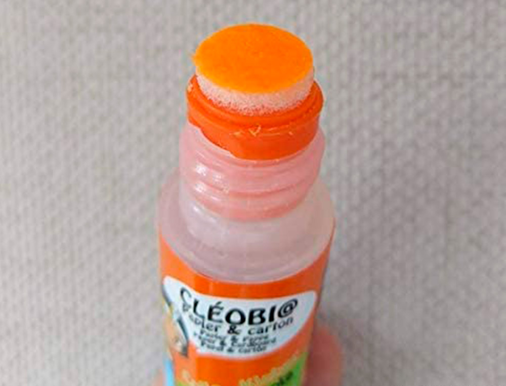 COLLE SCOLAIRE CLÉOPÂTRE CLÉOBIO LIQUIDE FORTE PRISE DIFFÉRÉE ETENDEUR MOUSSE RECHARGEABLE FLACON 25G