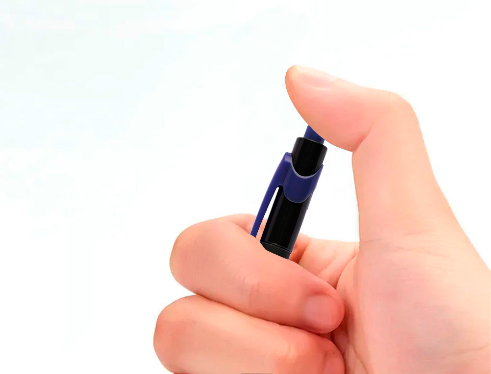 STYLO-BILLE Q-CONNECT LAMBDA RTRACTABLE CRITURE MOYENNE 0.7MM POINTE MTAL CORPS CAOUTCHOUC COULEUR ENCRE BLEU