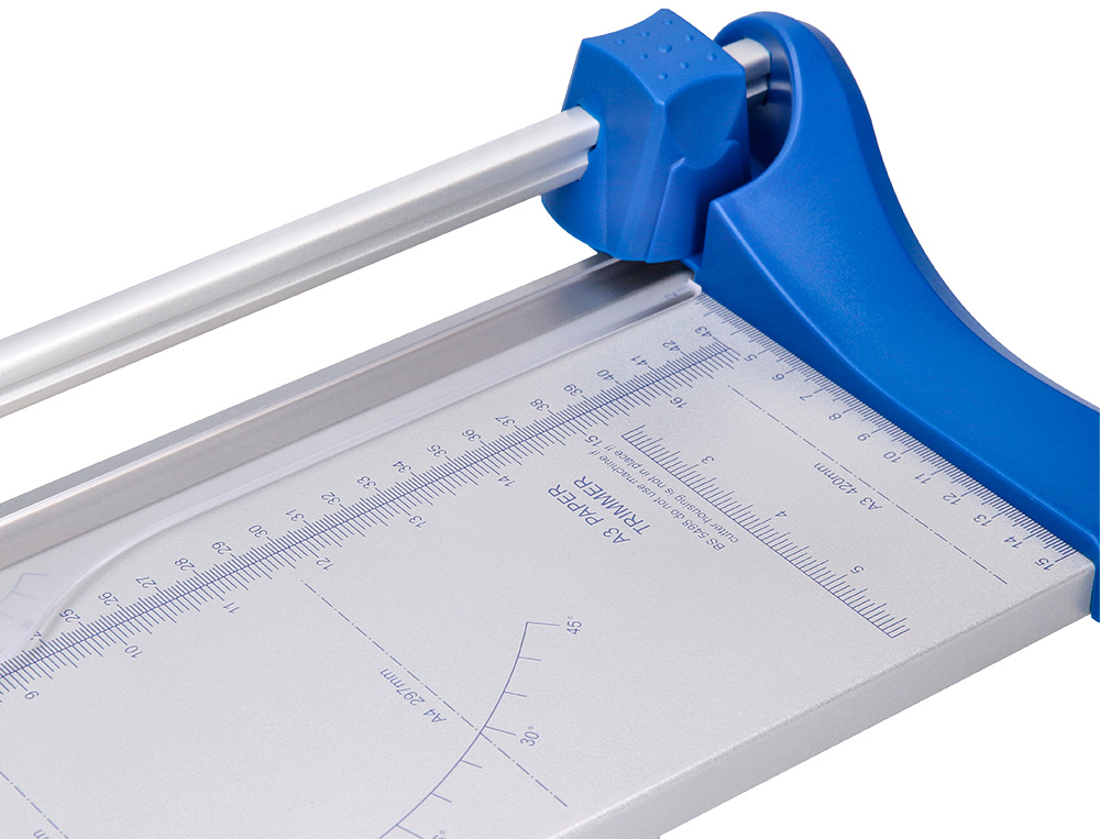 ROGNEUSE Q-CONNECT FORMAT A4 10F BASE ACIER LAME ROTATIVE AIGUISÉE AUTOMATIQUE TABLE IMPRIMÉE GUIDE ANGLE 320X157MM