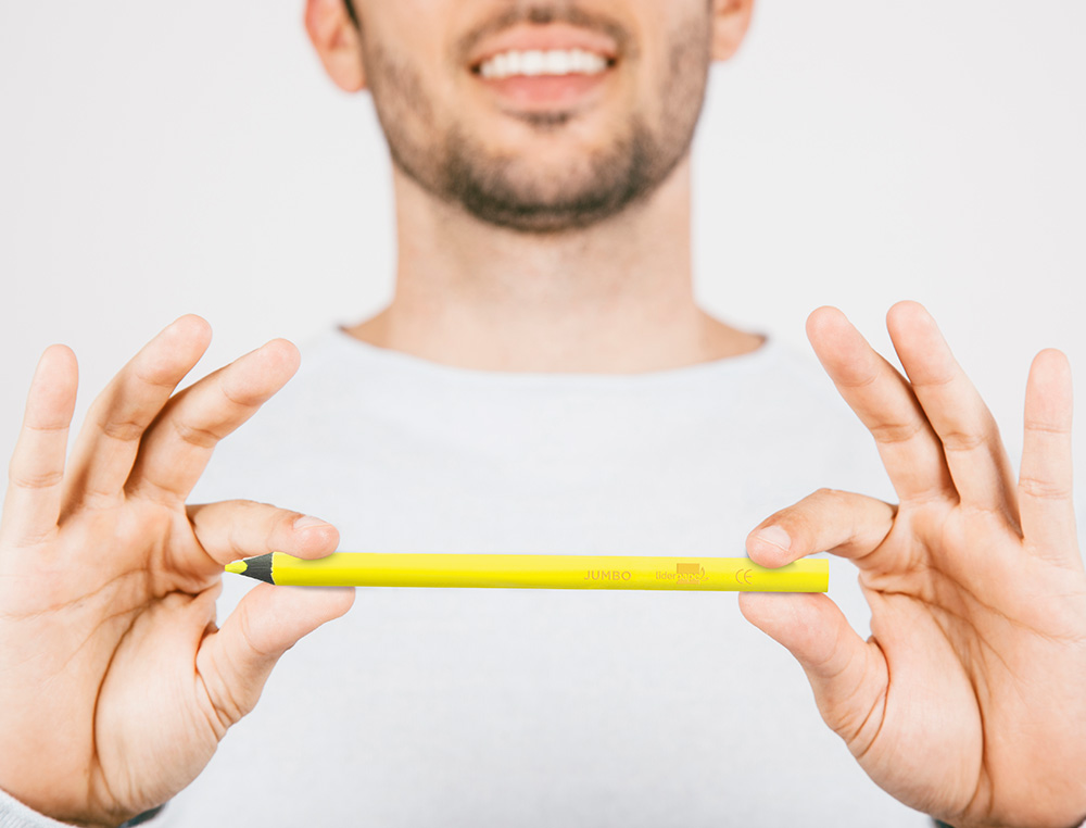 SURLIGNEUR LIDERPAPEL CRAYON DE COULEUR NÉON JUMBO MINE EXTRA-RÉSISTANTE FORME TRIANGULAIRE ERGONOMIQUE COLORIS JAUNE