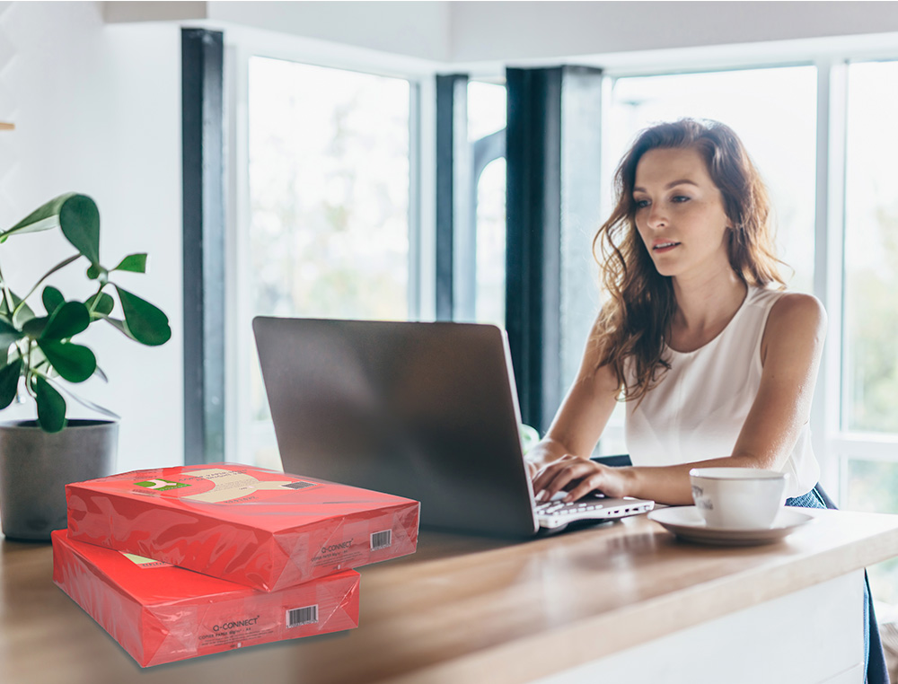 PAPIER COULEUR Q-CONNECT MULTIFONCTION A4 80G/M2 UNICOLORE ROUGE INTENSE RAMETTE 500 FEUILLES